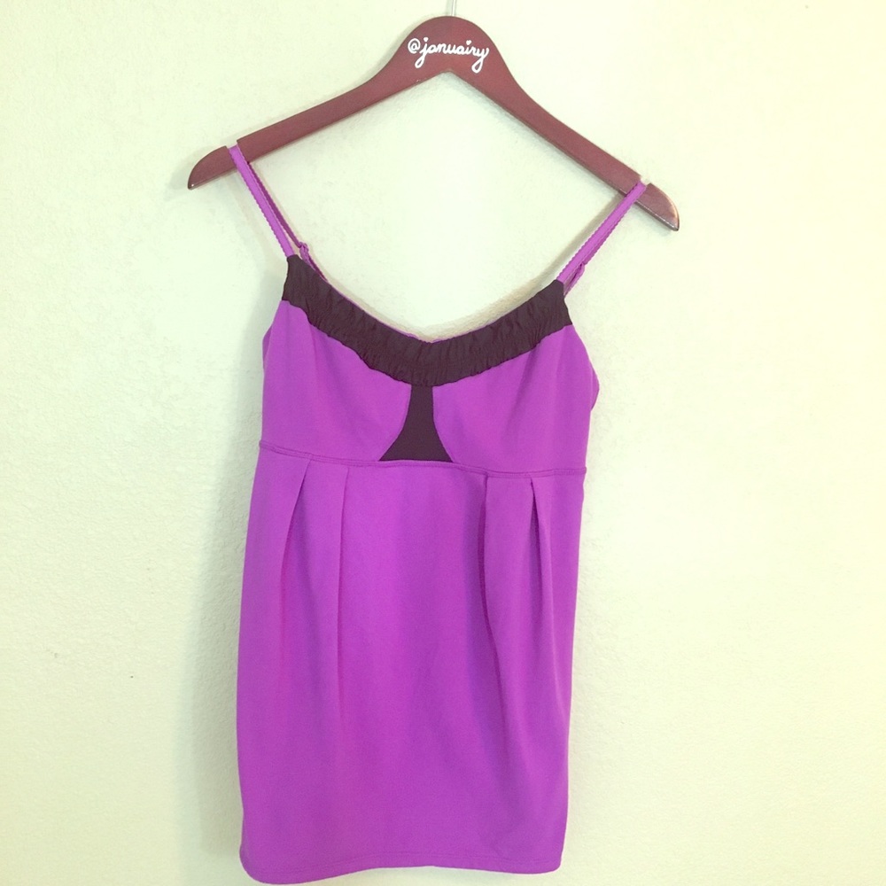 Lululemon purple and black size 8 EUC workout tank